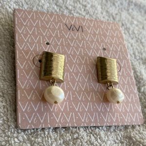 Vivi/Cookie Lee Gold Pearl Earrings